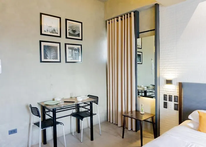 Spacious With 50in Tv & Netflix, Near Malls * Manila