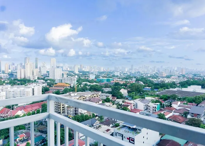 Apartamento Spacious With 50in Tv & Netflix, Near Malls Manila