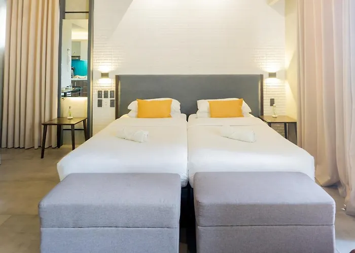 Spacious With 50in Tv & Netflix, Near Malls *
